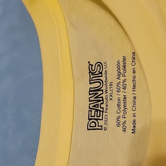 Peanuts  Snoopy & Woostock  Love t-shirt .  size JXXL - Picture 4 of 4